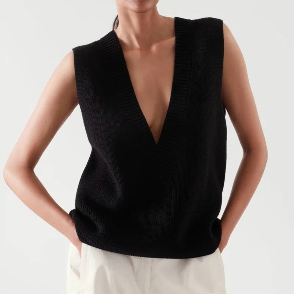 COS | Black Deep V-Neck Wool Sweater Vest